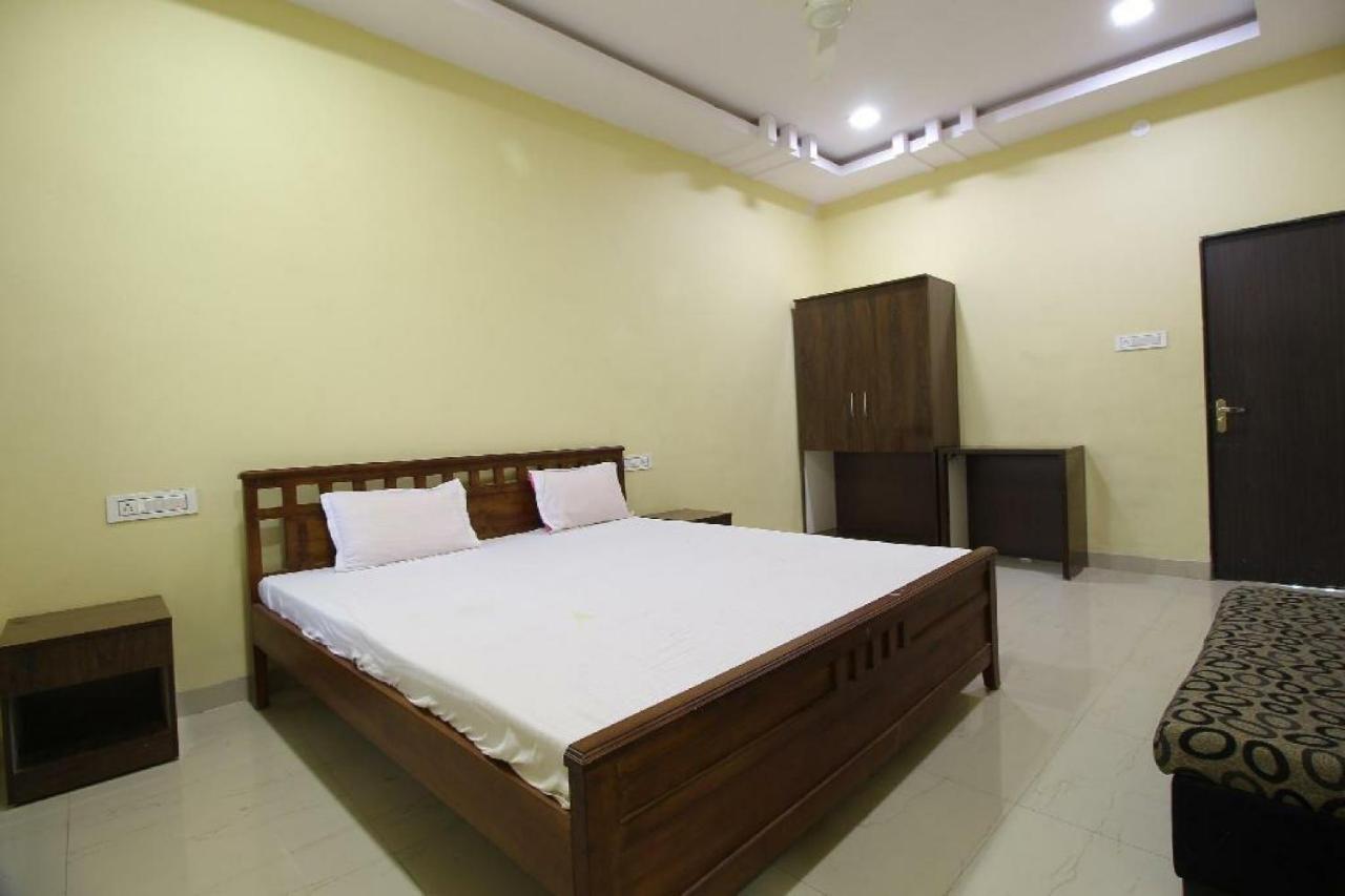Hotel Prakrathi Residency 벵갈루루 외부 사진