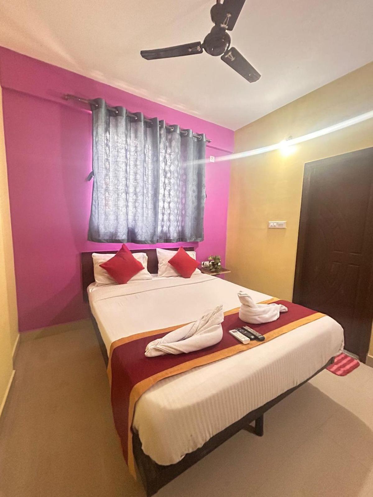 Hotel Prakrathi Residency 벵갈루루 외부 사진